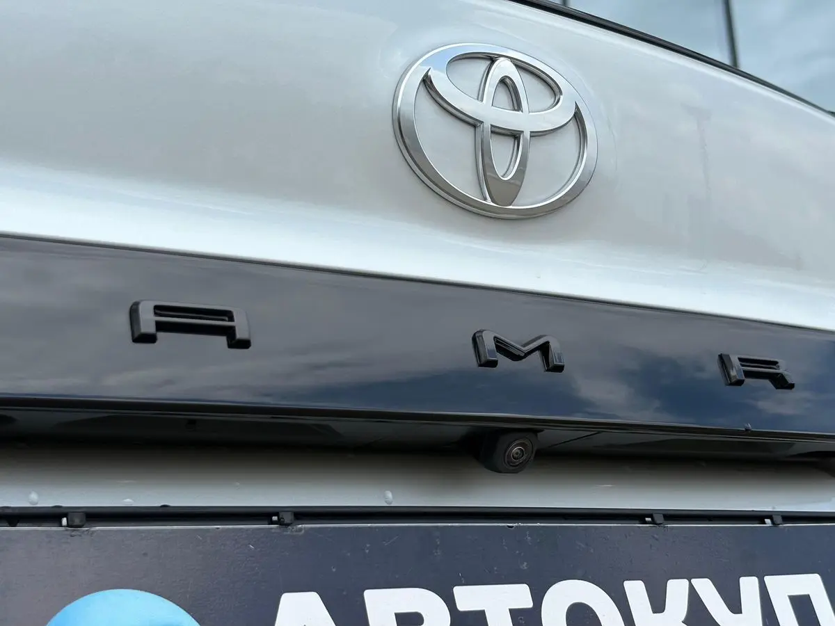 Toyota Camry, 2026