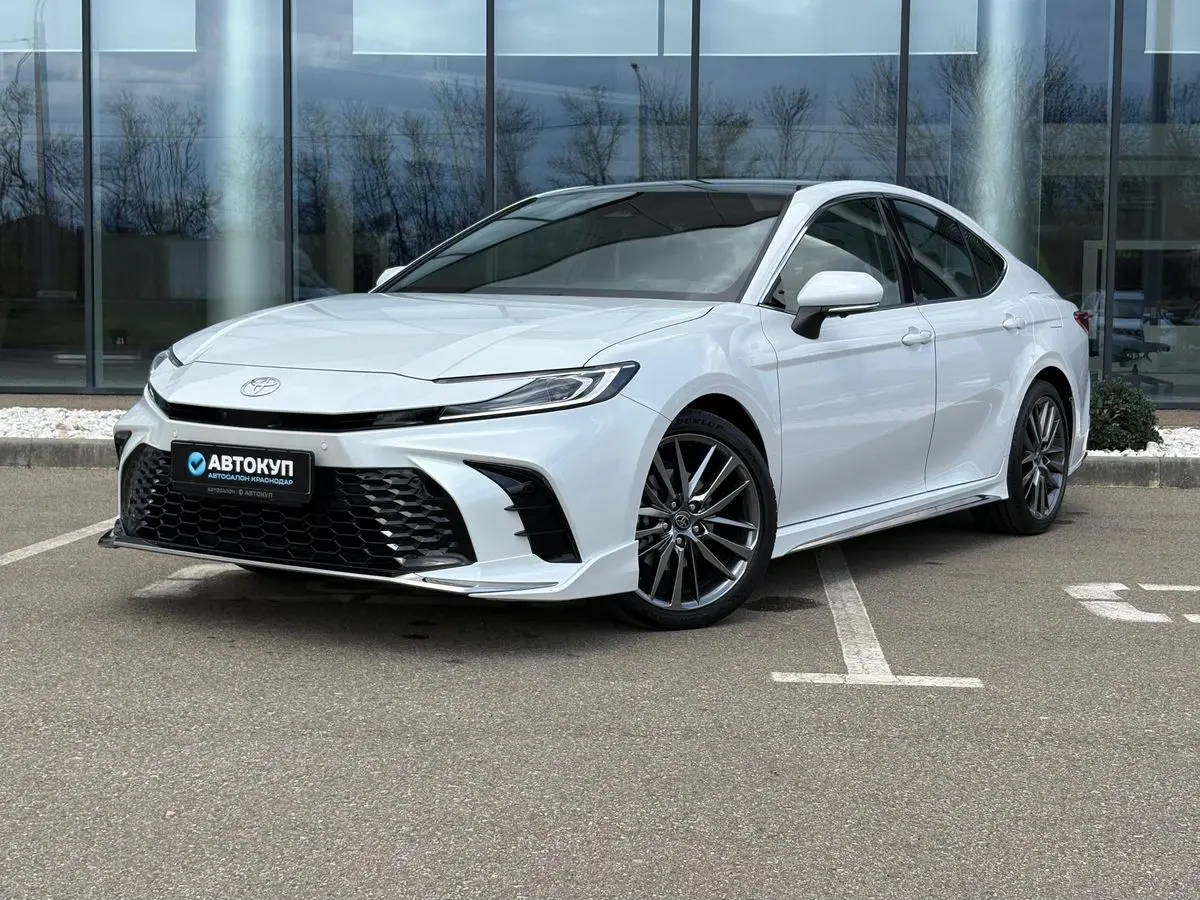 Toyota Camry, 2026
