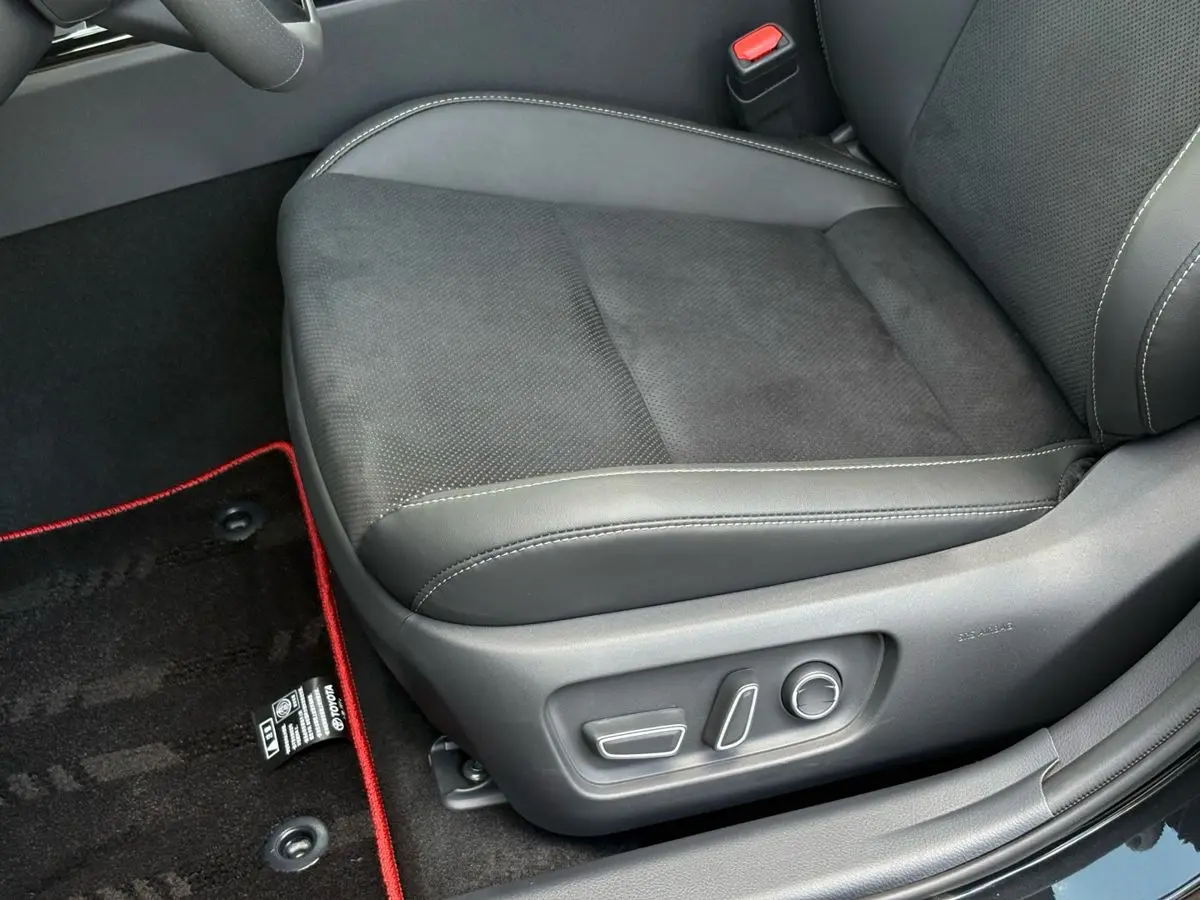 Toyota Camry, 2026
