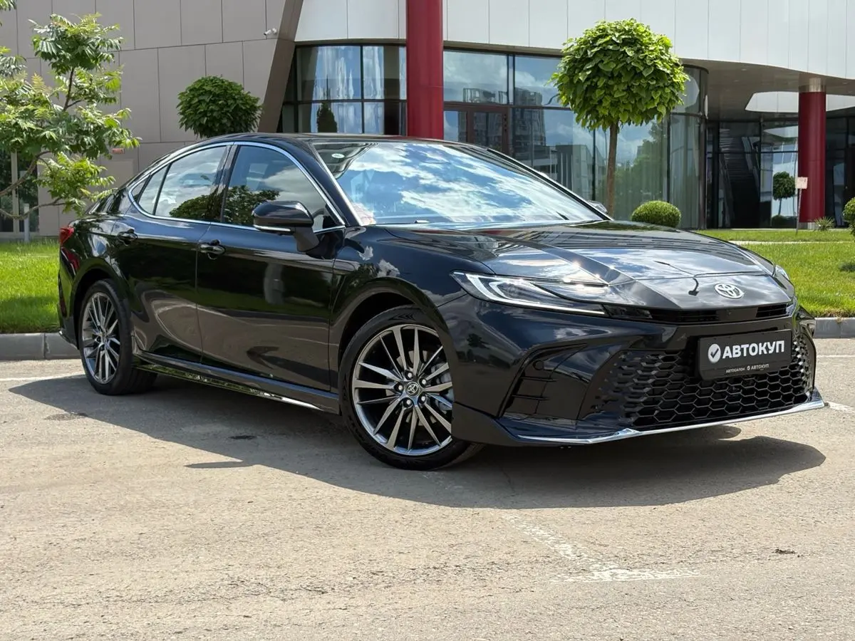 Toyota Camry, 2026
