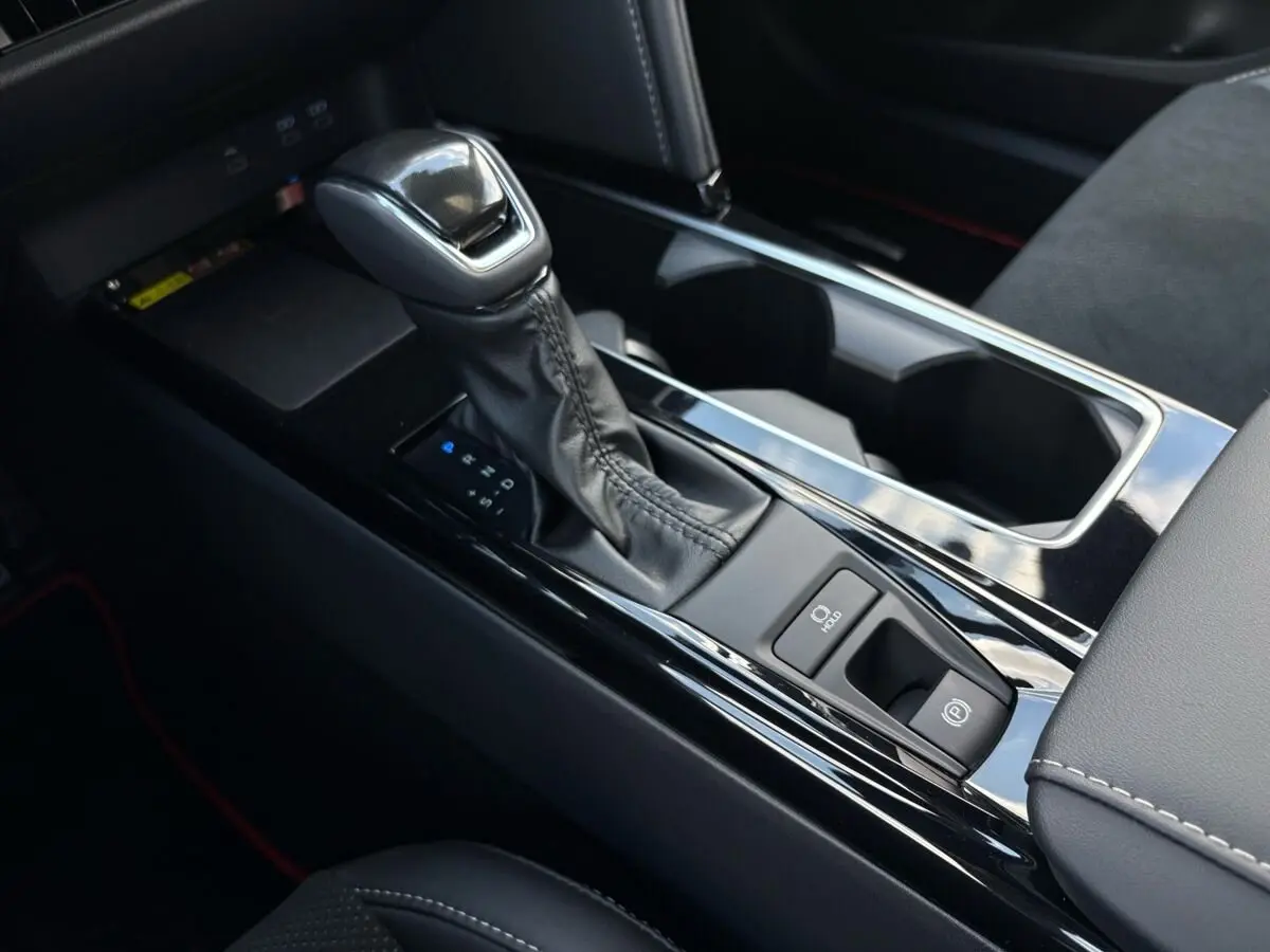 Toyota Camry, 2026