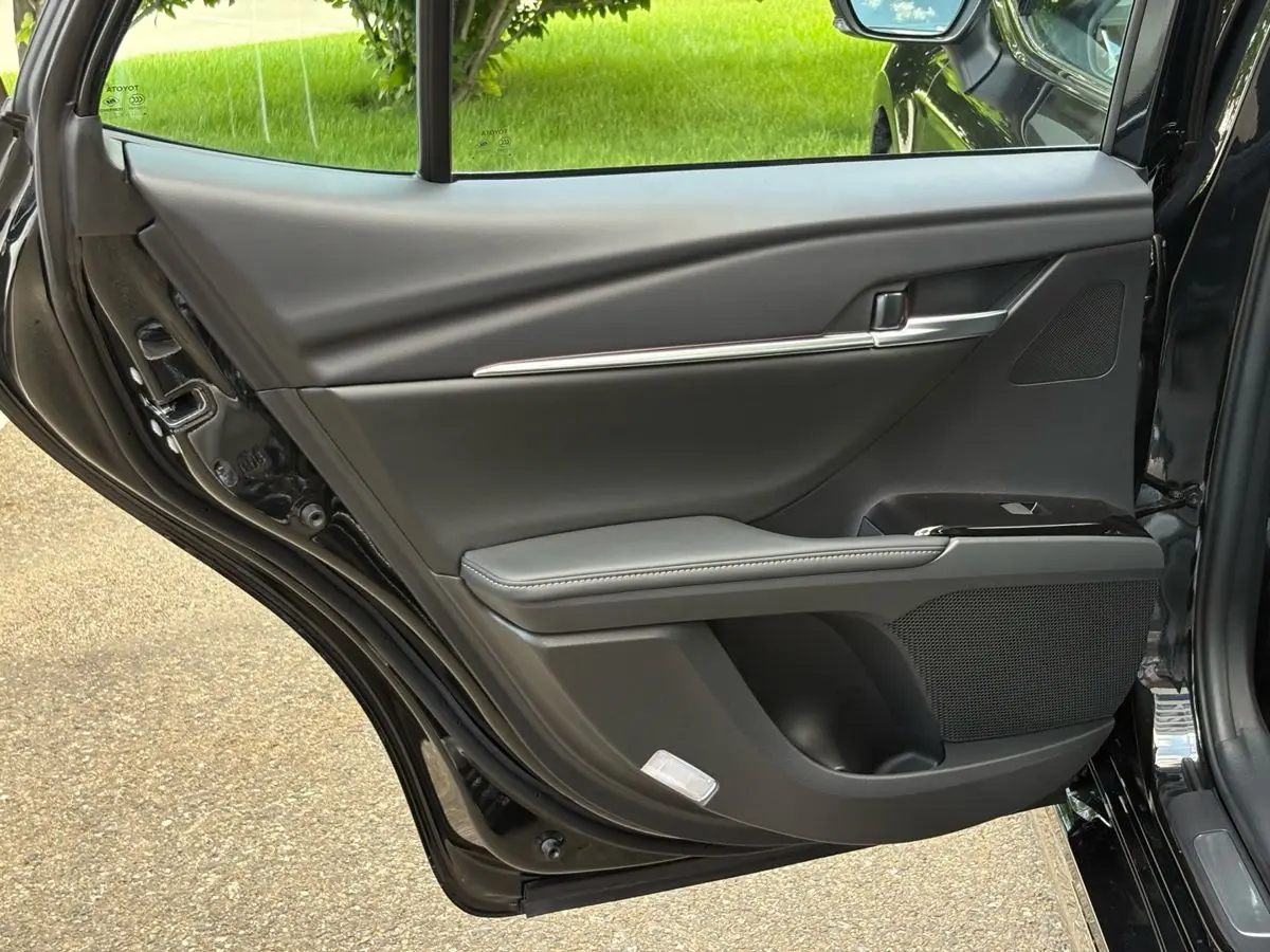 Toyota Camry, 2026