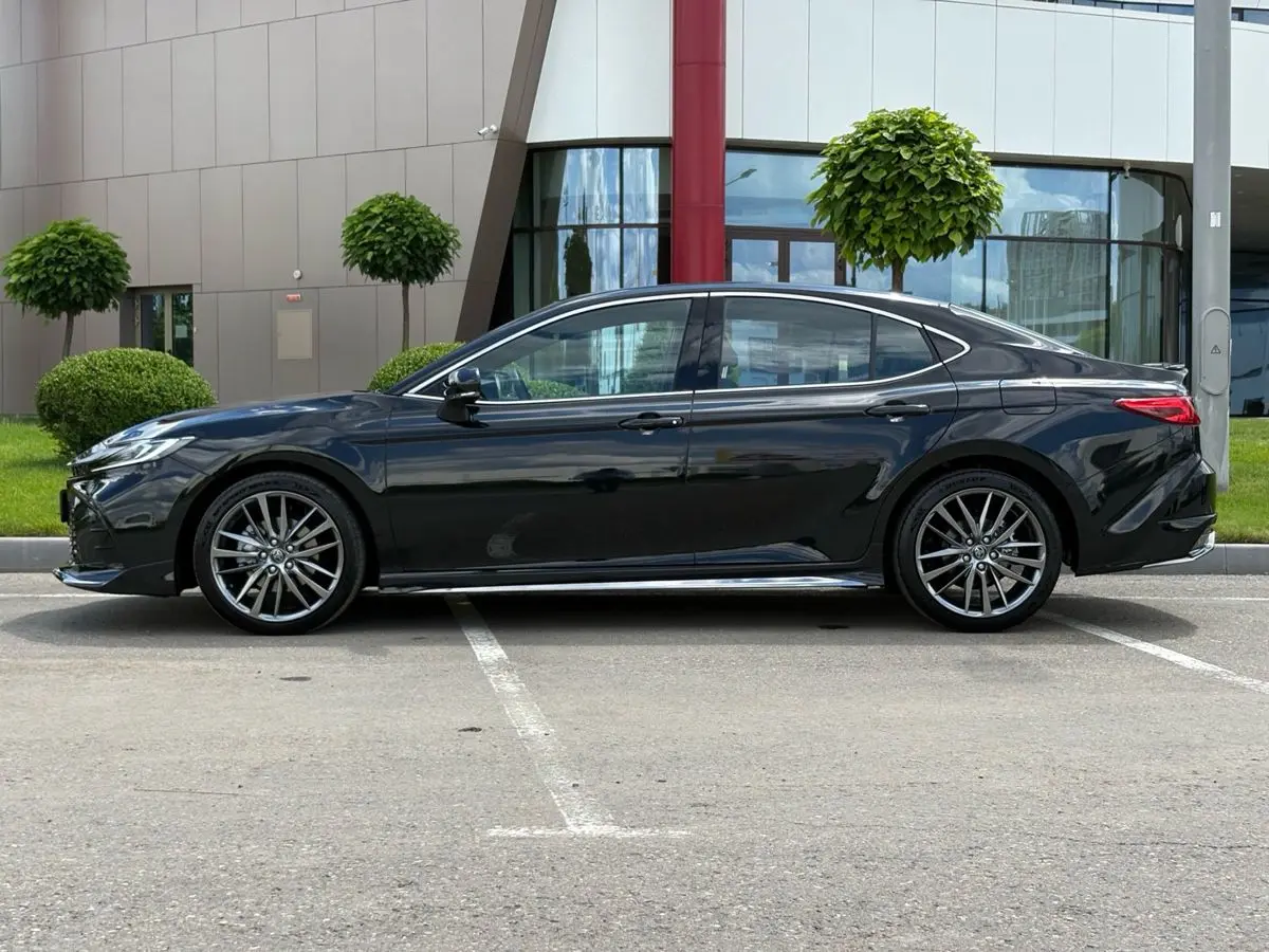 Toyota Camry, 2026