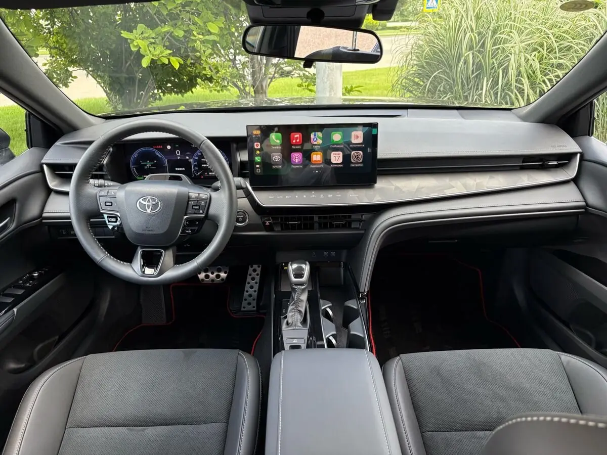 Toyota Camry, 2026