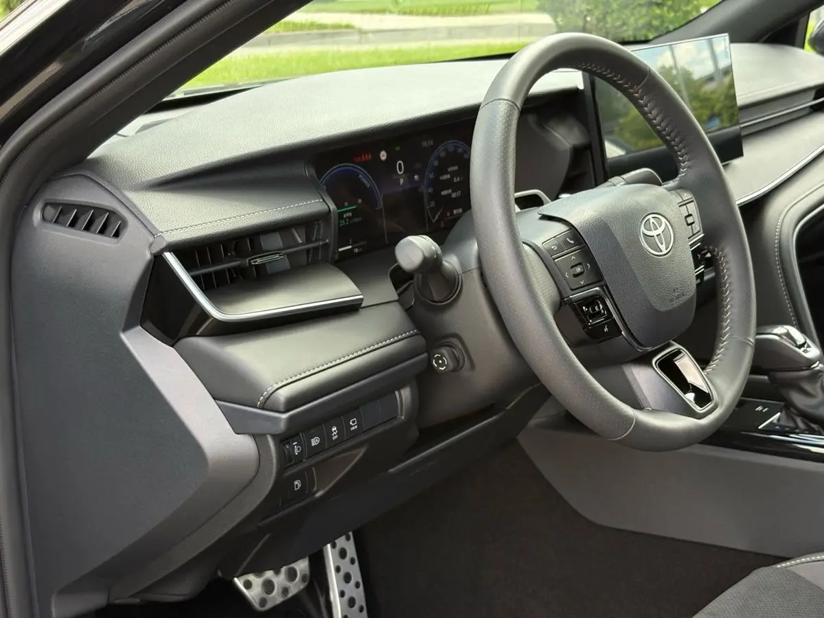 Toyota Camry, 2026