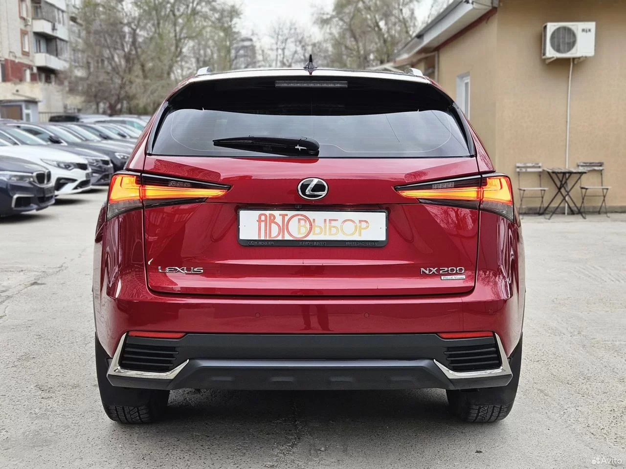Lexus NX, 2020