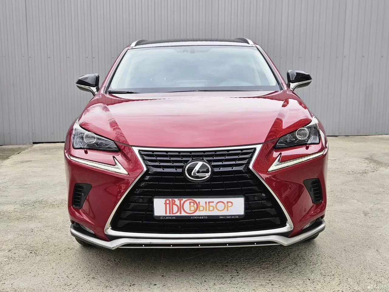 Lexus NX, 2020