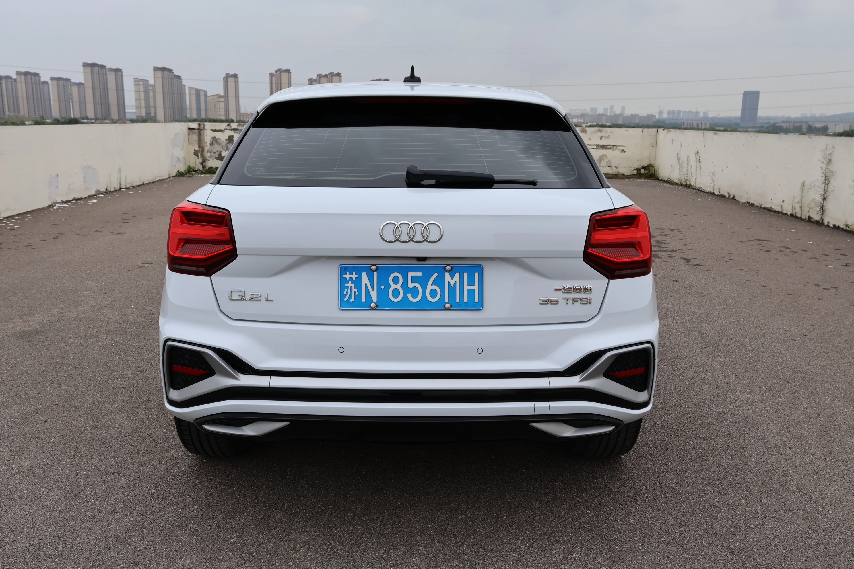 Audi Q2L, 2022