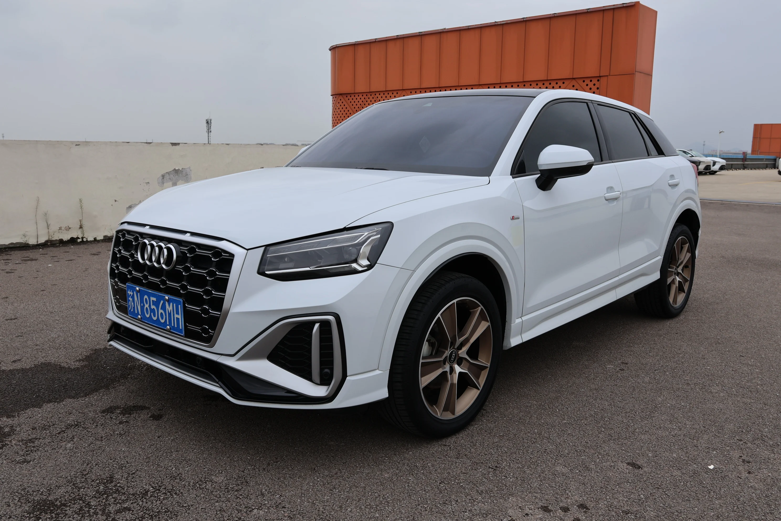 Audi Q2L, 2022