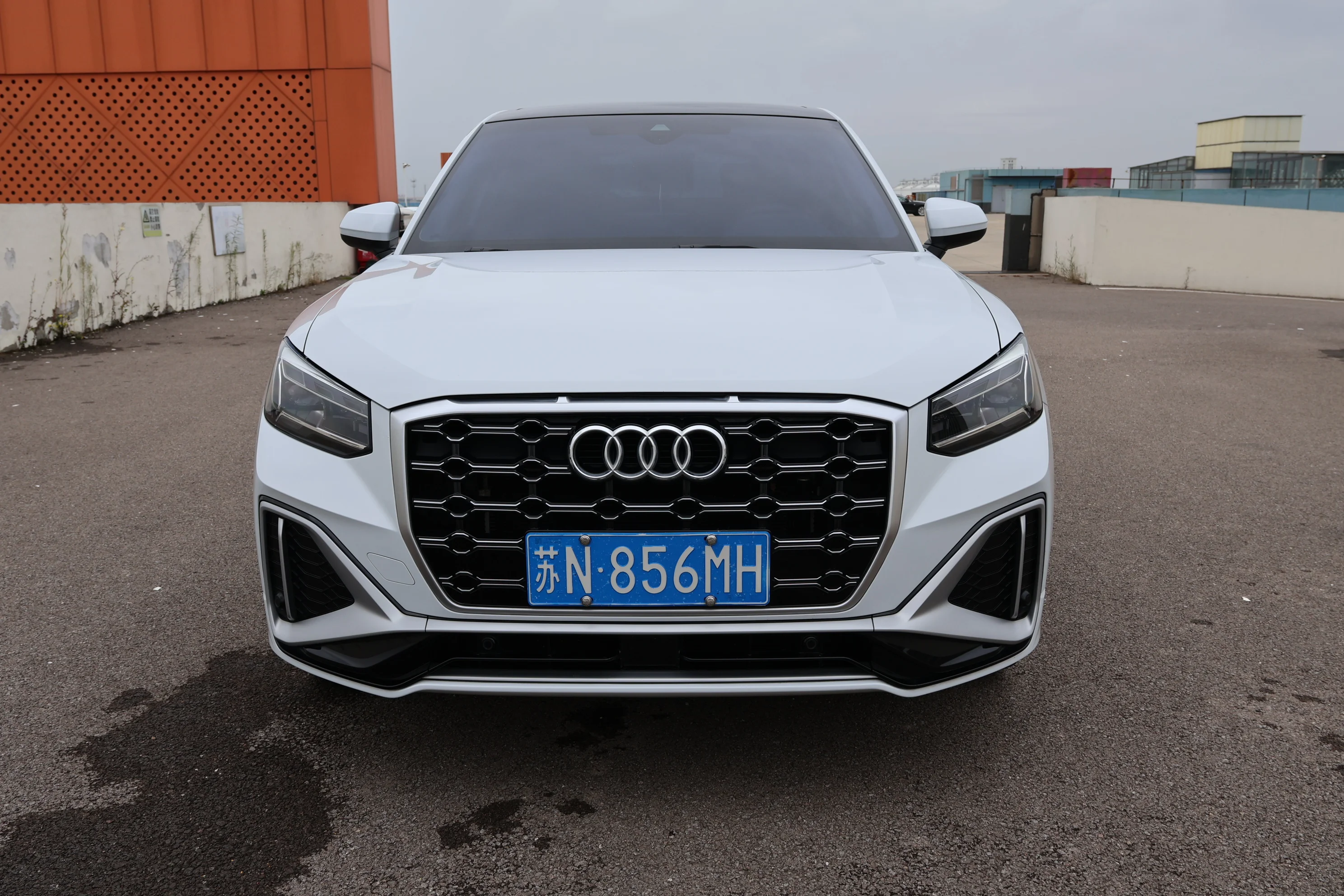 Audi Q2L, 2022